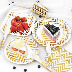 7'' White with Gold Chevron Pattern Round Party Paper Plates — STRAWTOPIA