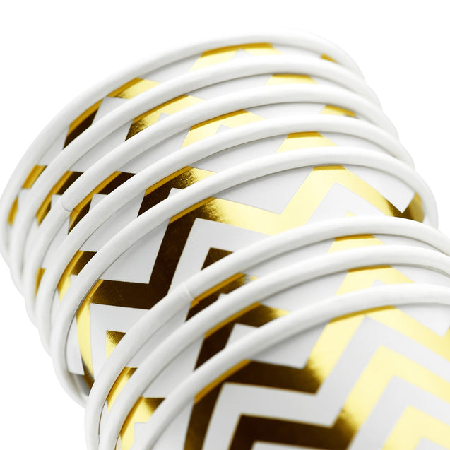 White with Gold Metallic Chevron Pattern Fancy Party Paper Cups — STRAWTOPIA