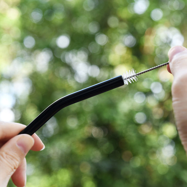 8mm (Black) 4 Bendy Reusable Glass Straws with Cleaning Brushes — STRAWTOPIA